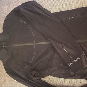 Cross Chill Jacket
RepelShell windbreaker running lululemon